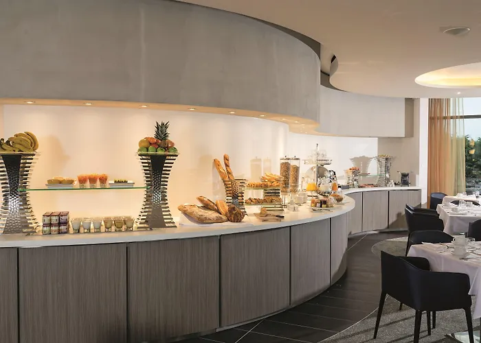 Hotel Hôtel&spa Les Bains De By Thalazur Cabourg