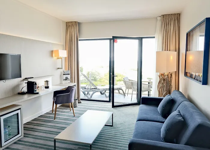 Hôtel&spa Les Bains De By Thalazur Hotel