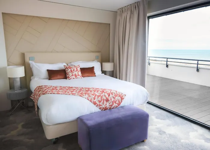 Hôtel&spa Les Bains De By Thalazur