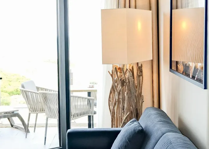 Hotel Hôtel&spa Les Bains De By Thalazur